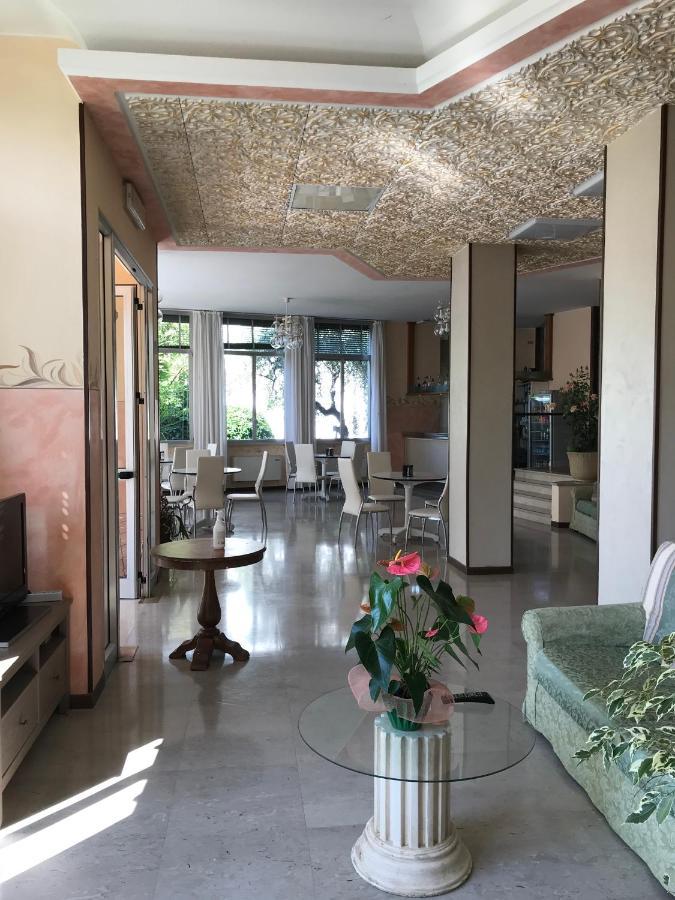 Albergo Villa Angela Toscolano Maderno Luaran gambar