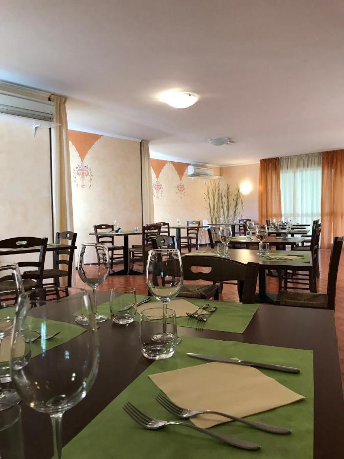 Albergo Villa Angela Toscolano Maderno Luaran gambar