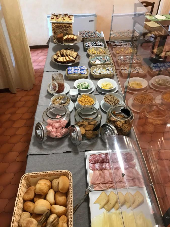 Albergo Villa Angela Toscolano Maderno Luaran gambar